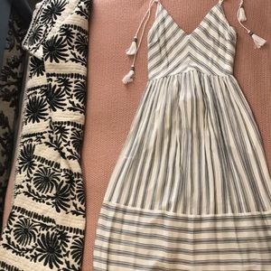 Gianni Bini Dresses - GB - Striped Maxi Dress - M Gianni Bini Dresses - GB - Striped Maxi Dress - M